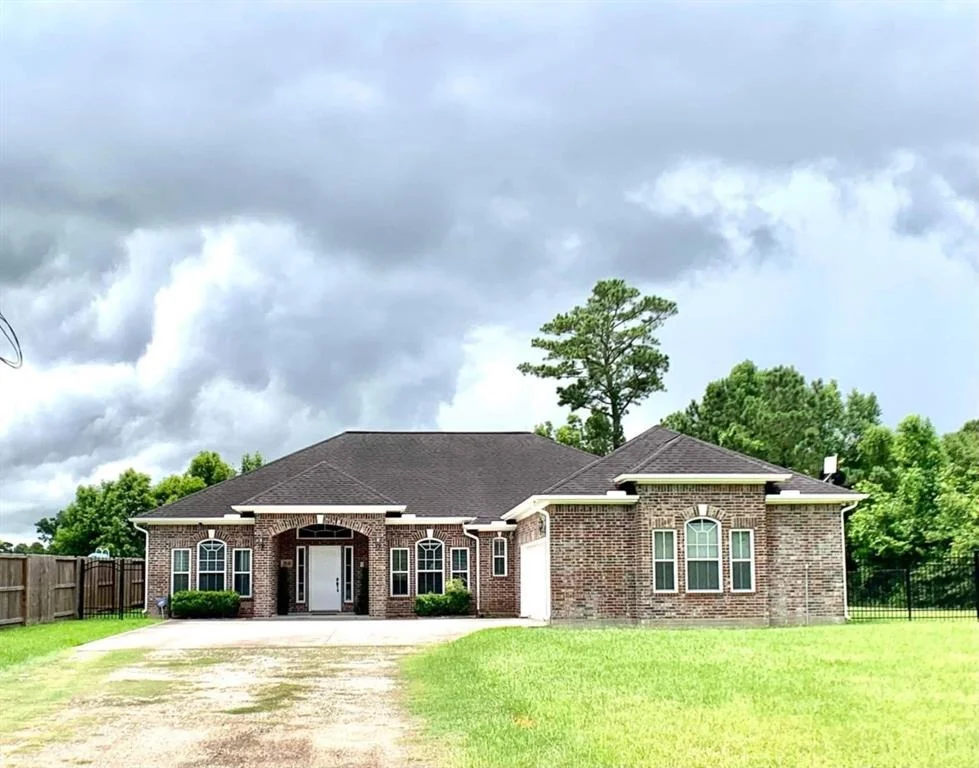 Photo of 3918 E Highway 90