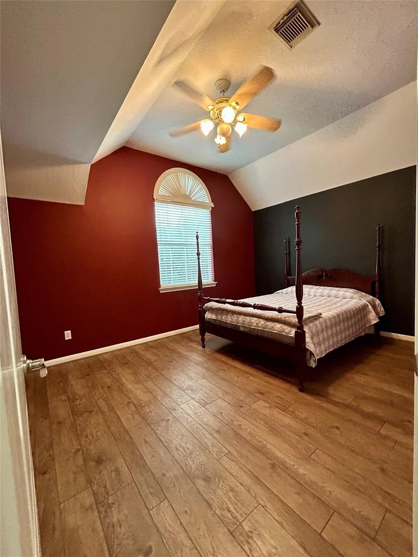 Photo of 15802 Deerpath Court