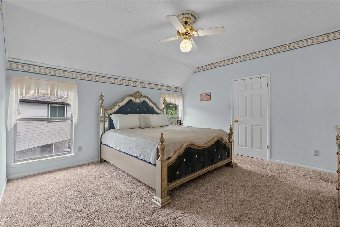 Photo of 1102 Juniper Canyon Lane