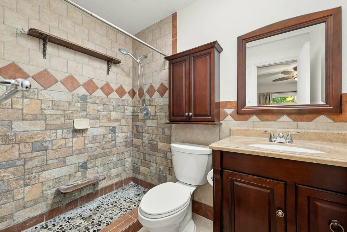 Photo of 7318 Foxhurst Lane