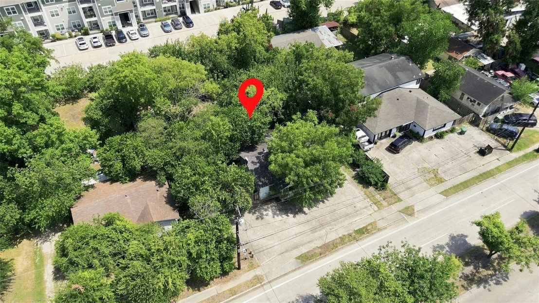 Photo of 2082 Antoine Drive
