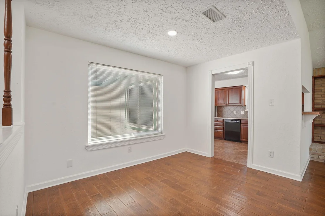 Photo of 9731 Shell Rock Road