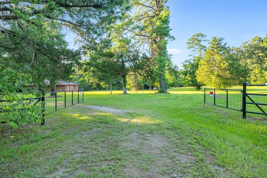 Photo of 5735 County Road 2252