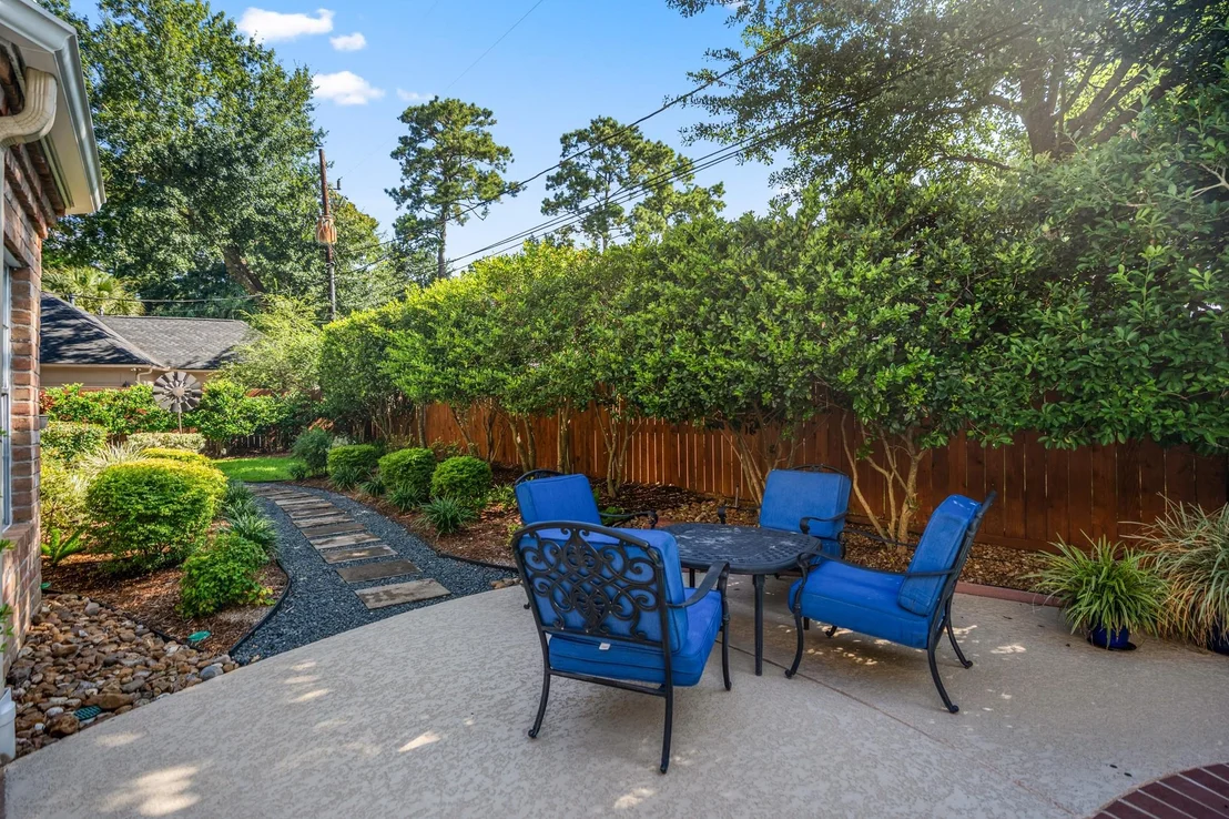 Photo of 16022 Stewarts Grove Drive