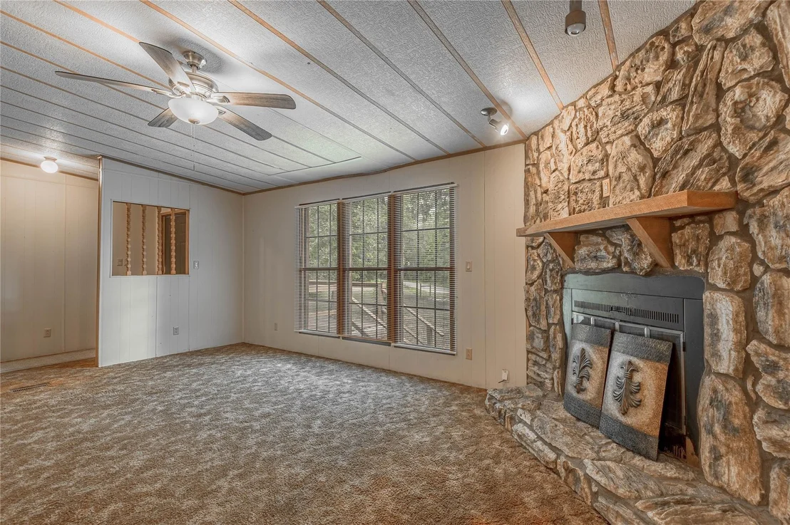 Photo of 125 Frank Cloud Road