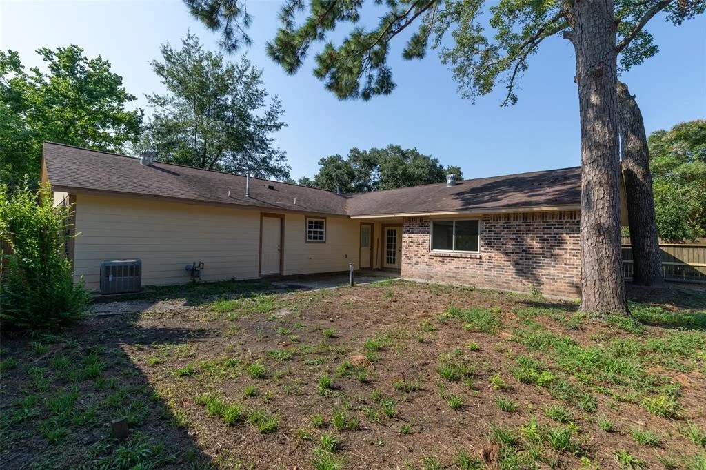 Photo of 17327 Shrub Oak Drive