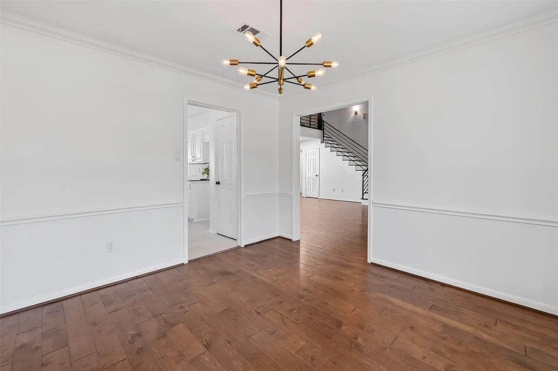 Photo of 13202 Lakecrest Drive