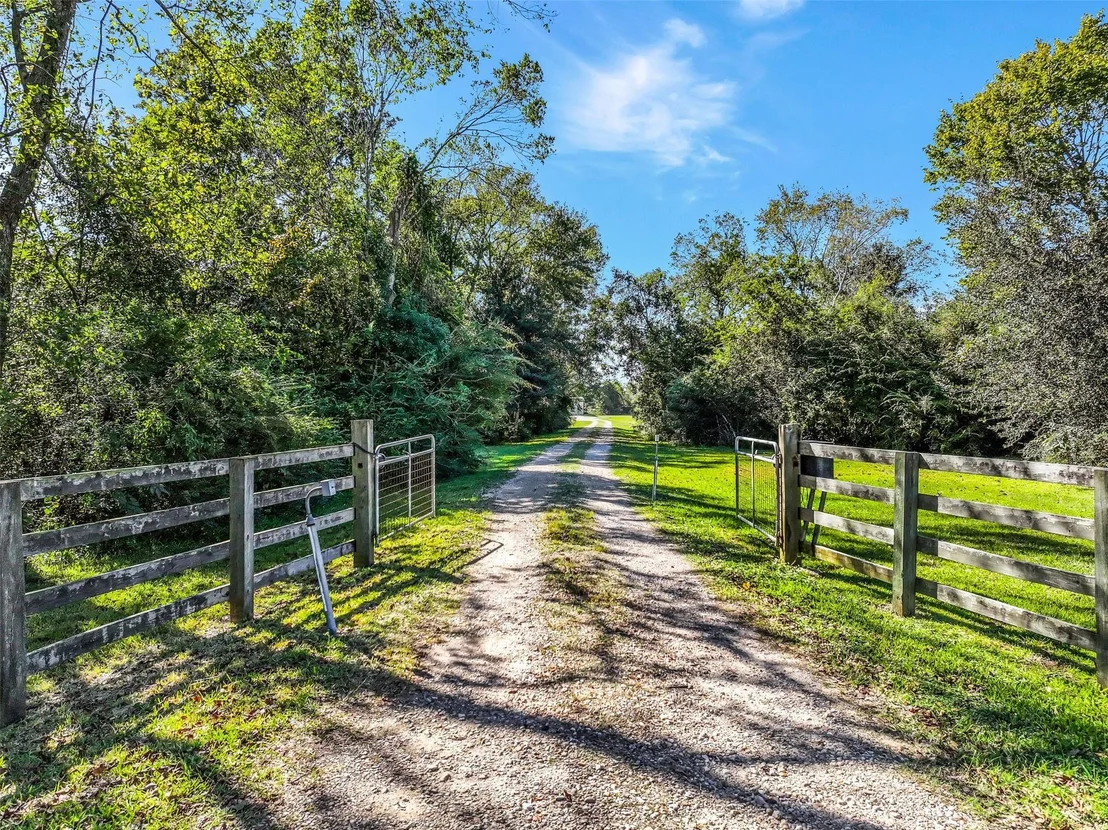 Photo of 3200 Fairway Drive