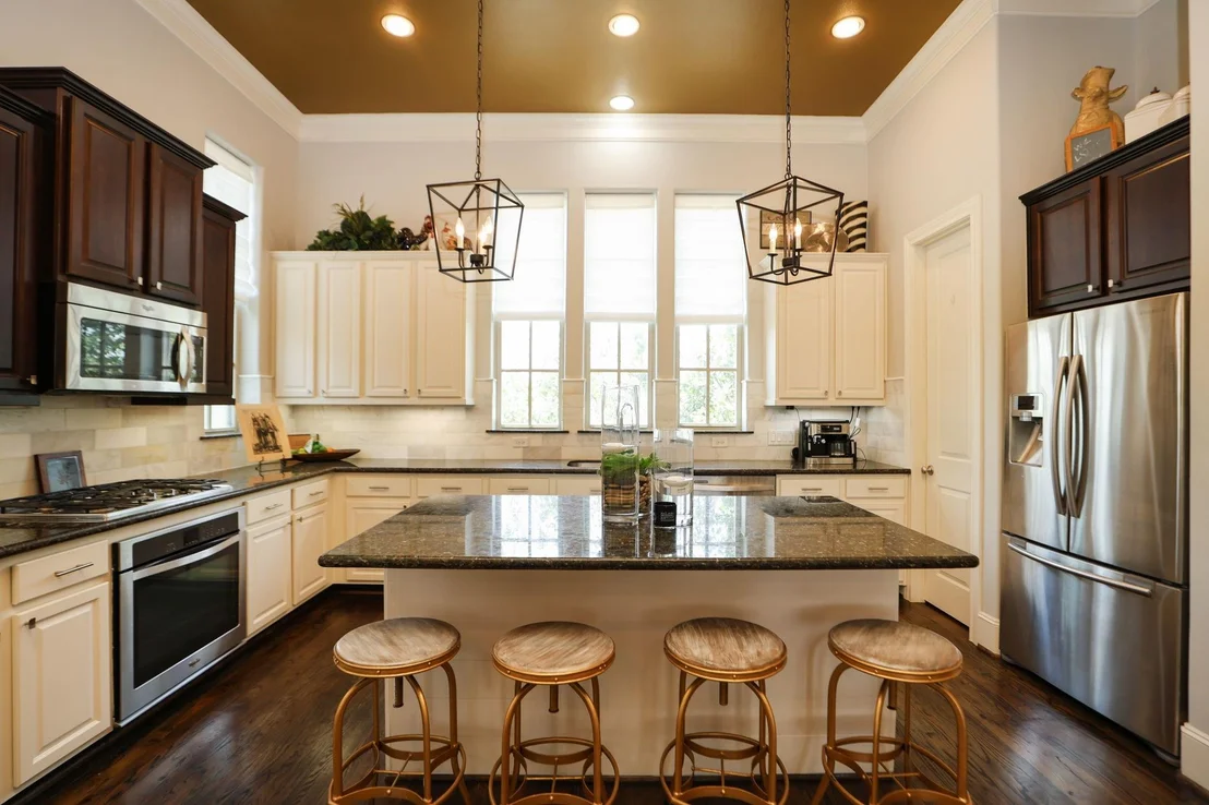 Photo of 10901 Upland Park