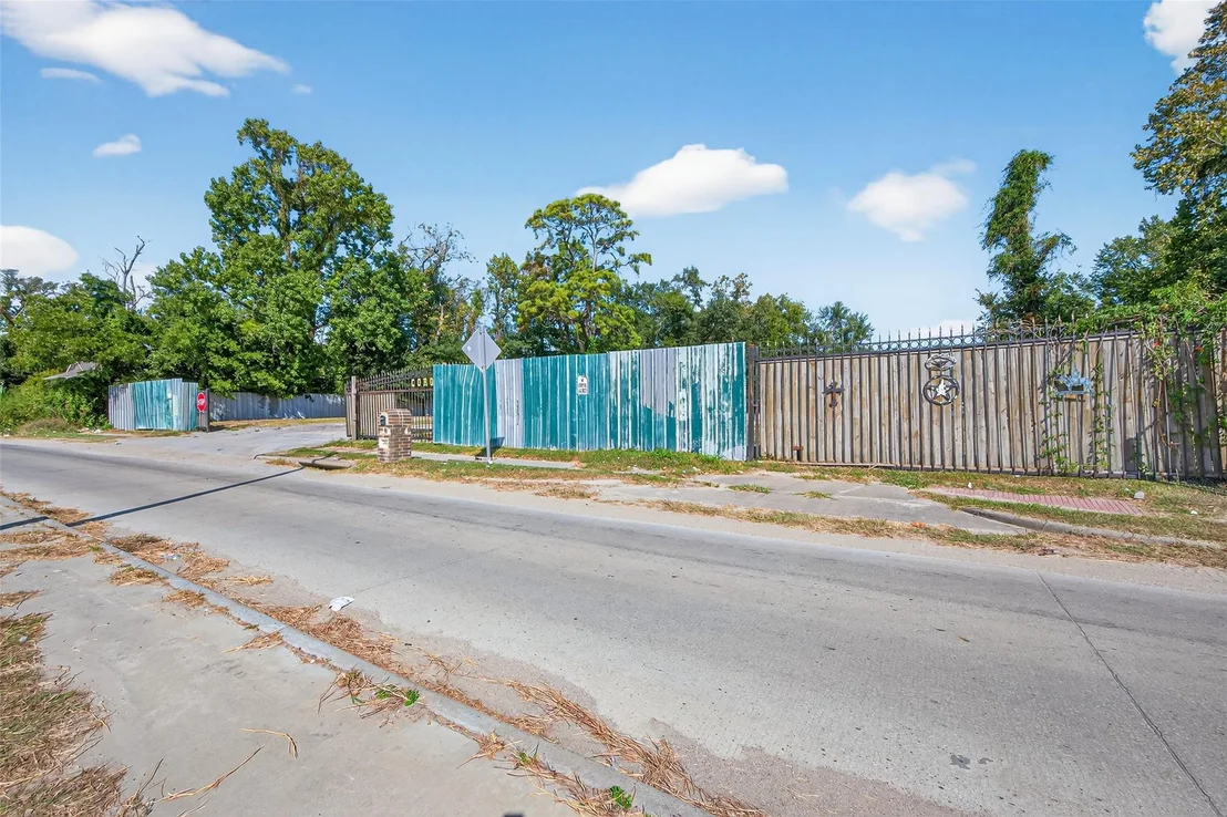 Photo of 7517 Ley Road