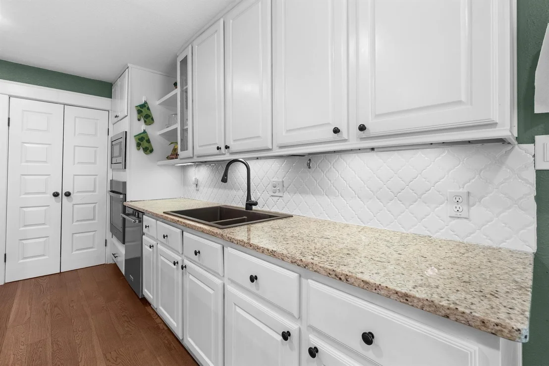 Photo of 4825 Kingfisher Drive