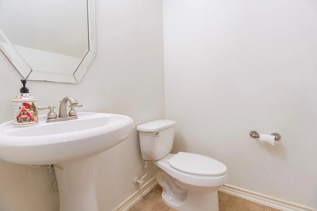 Photo of 1230 Riverchase Drive