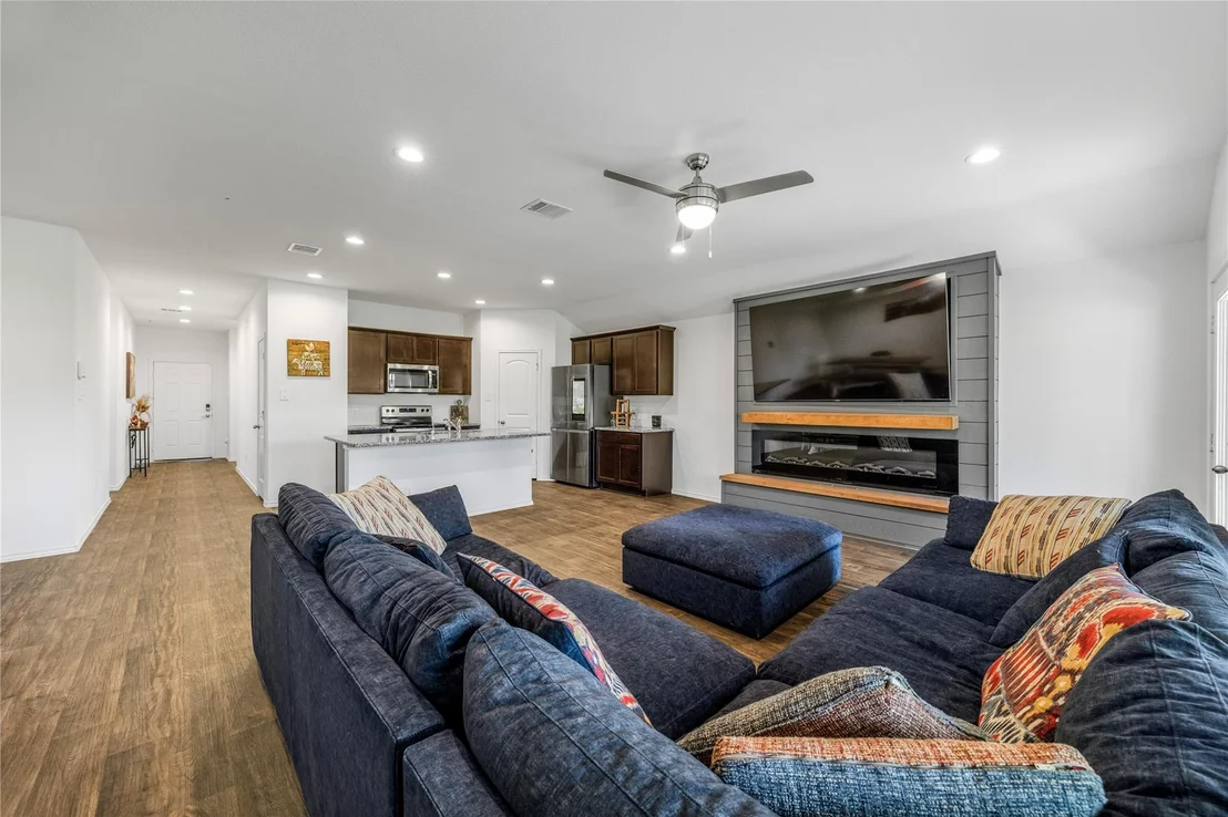 Photo of 2906 Roman Forest Boulevard