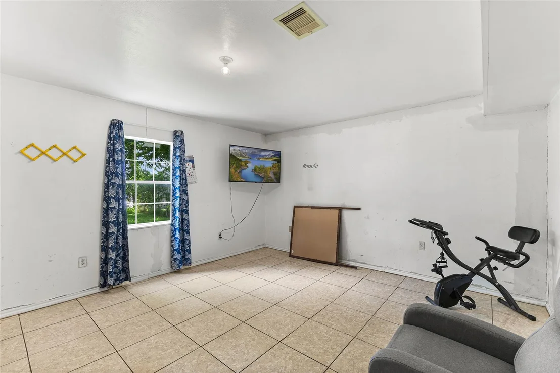 Photo of 211 Crescent Drive