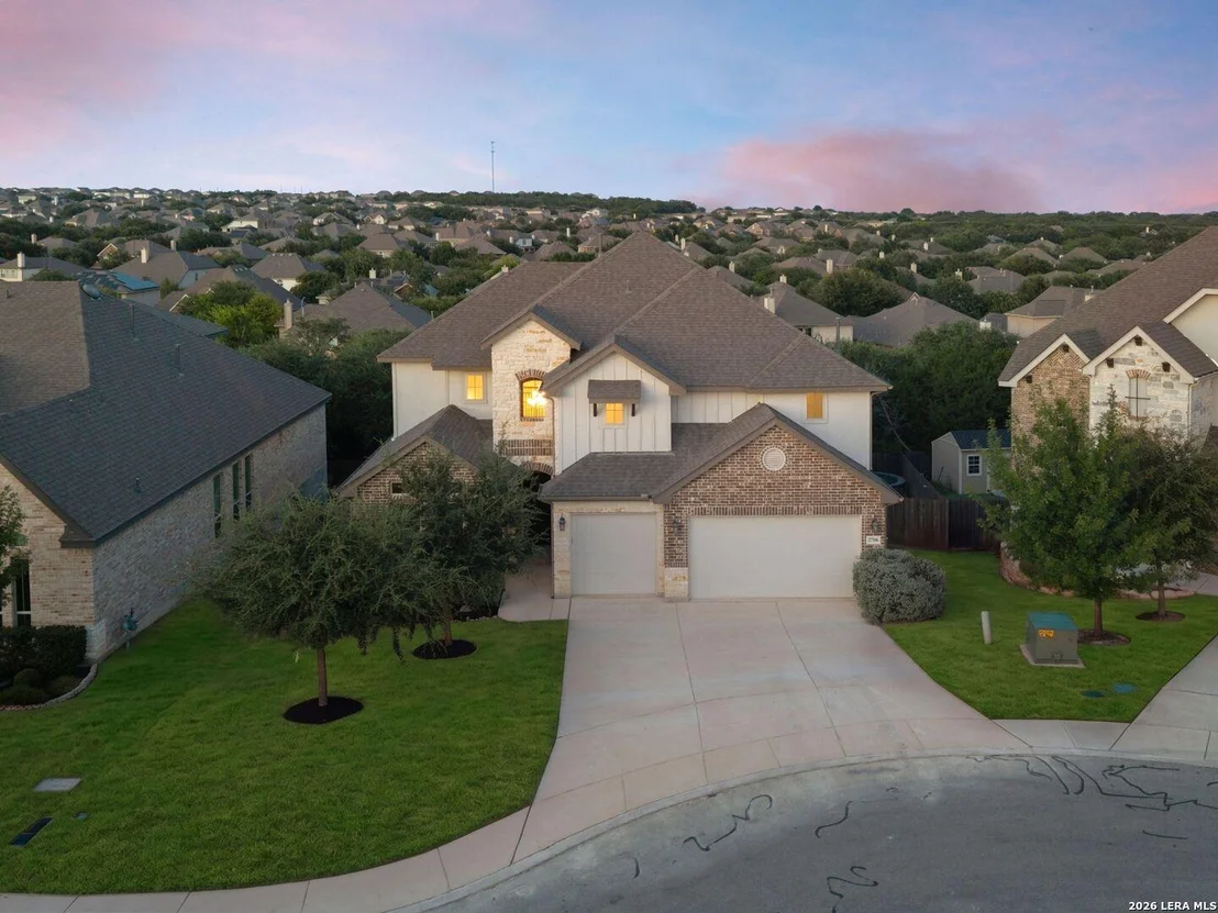 Photo of 27106 Falls Cv