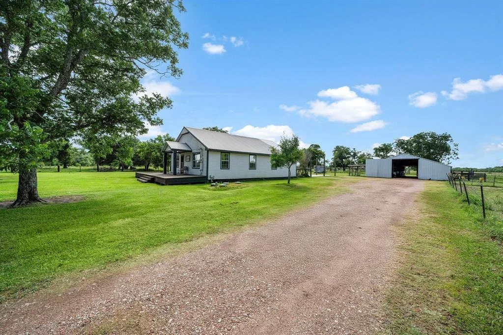Photo of 1911 County Road 159