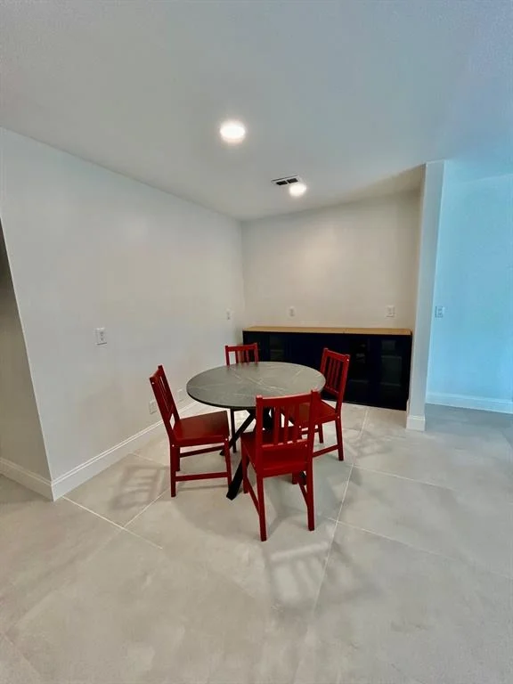 Photo of 1635 Chippendale Road