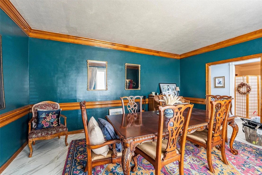 Photo of 8002 Royal Crest Court