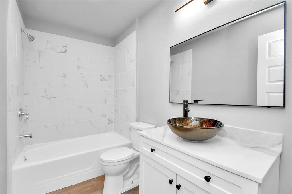 Photo of 214 W Texas Avenue