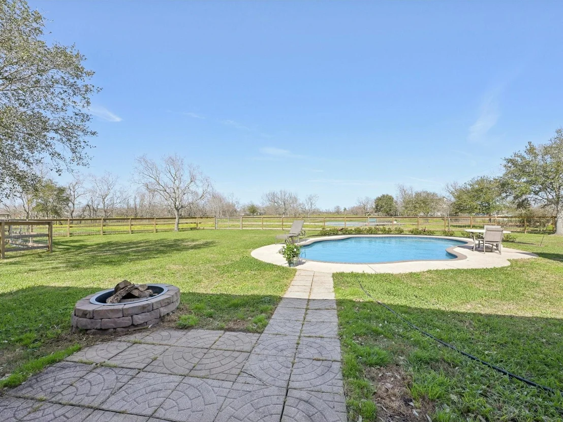 Photo of 10007 County Road 168