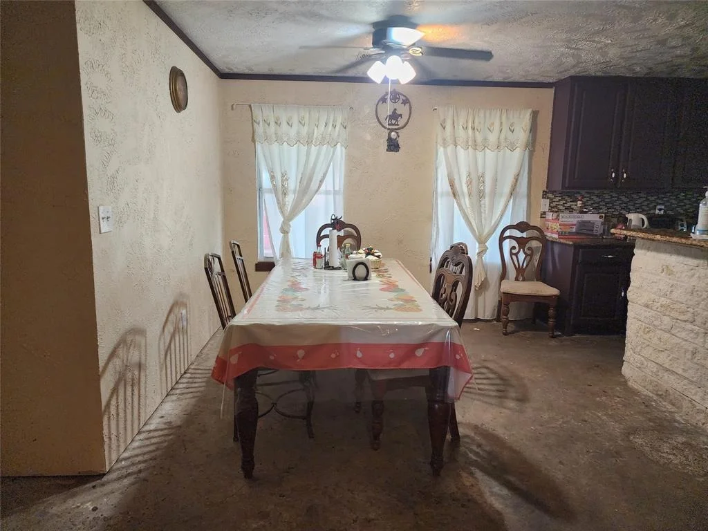 Photo of 6815 Beard Road