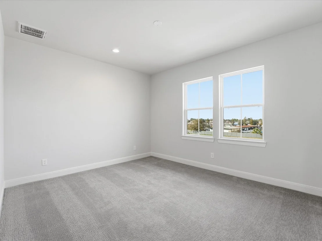 Photo of 9211 Fort George Street