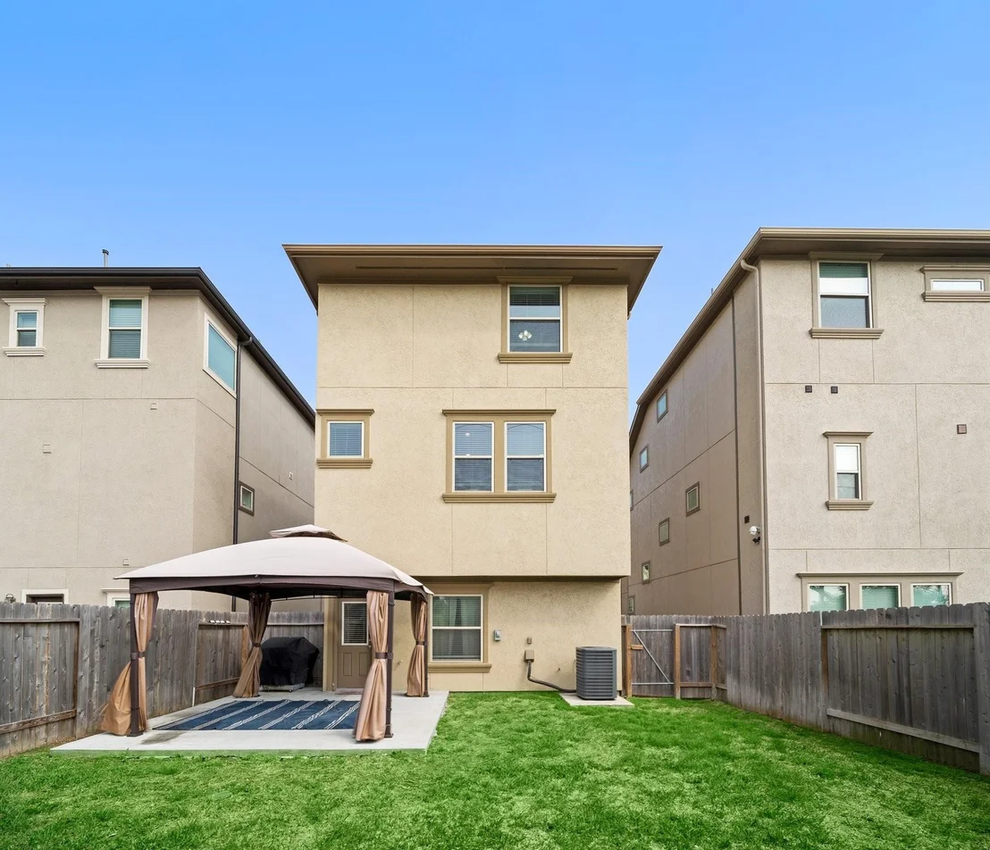 Photo of 1509 Grayson Oaks Place