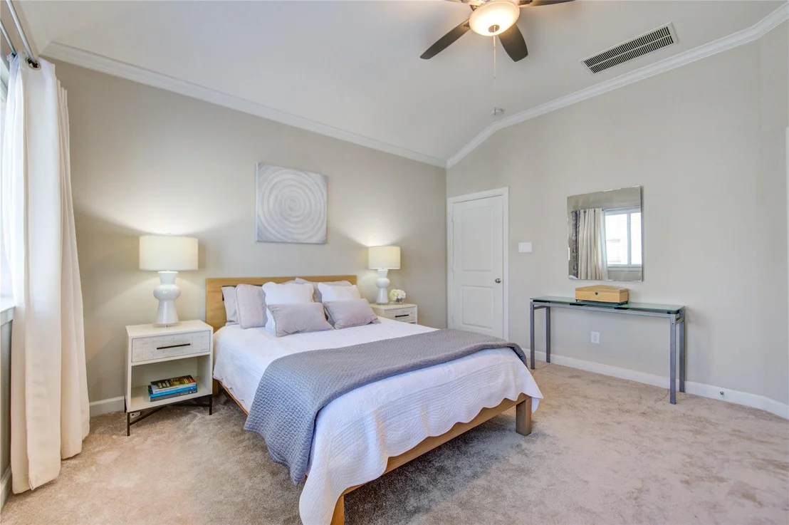 Photo of 8812 Narrow Leaf Street