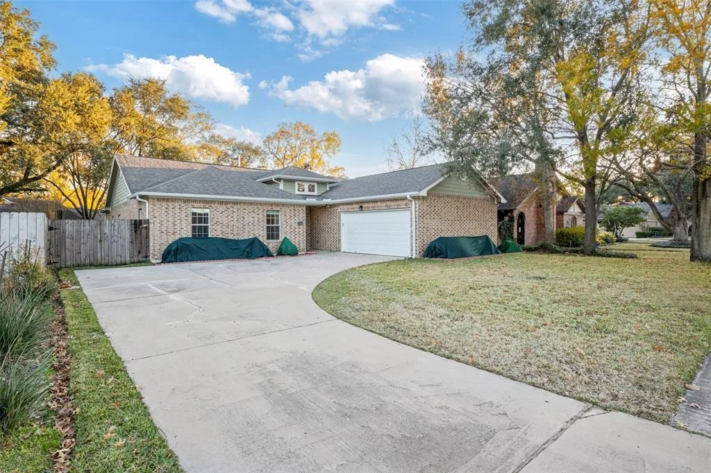 Photo of 15825 Boulder Oaks Drive