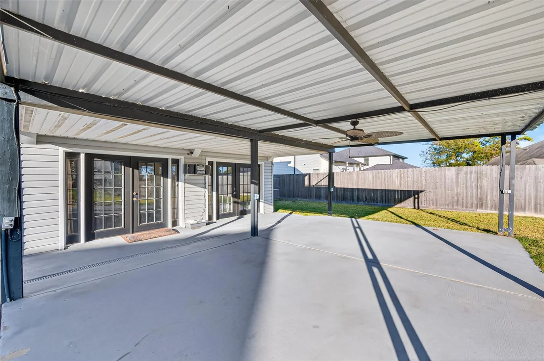 Photo of 805 Lake View Drive