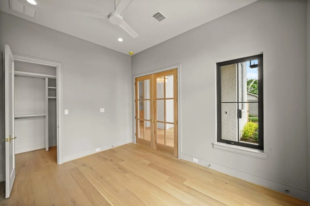 Photo of 1222 Glourie Drive