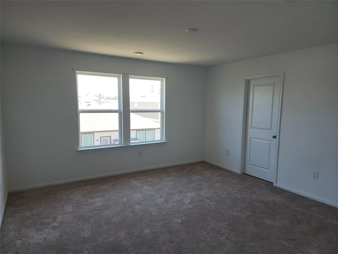 Photo of 25812 Hedgerow Drive