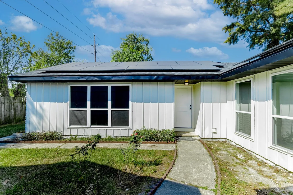 Photo of 11203 Rousseau Drive