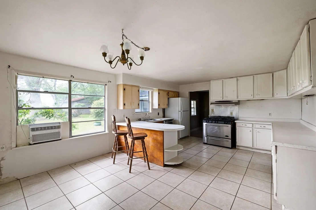 Photo of 6324 Homestead Road