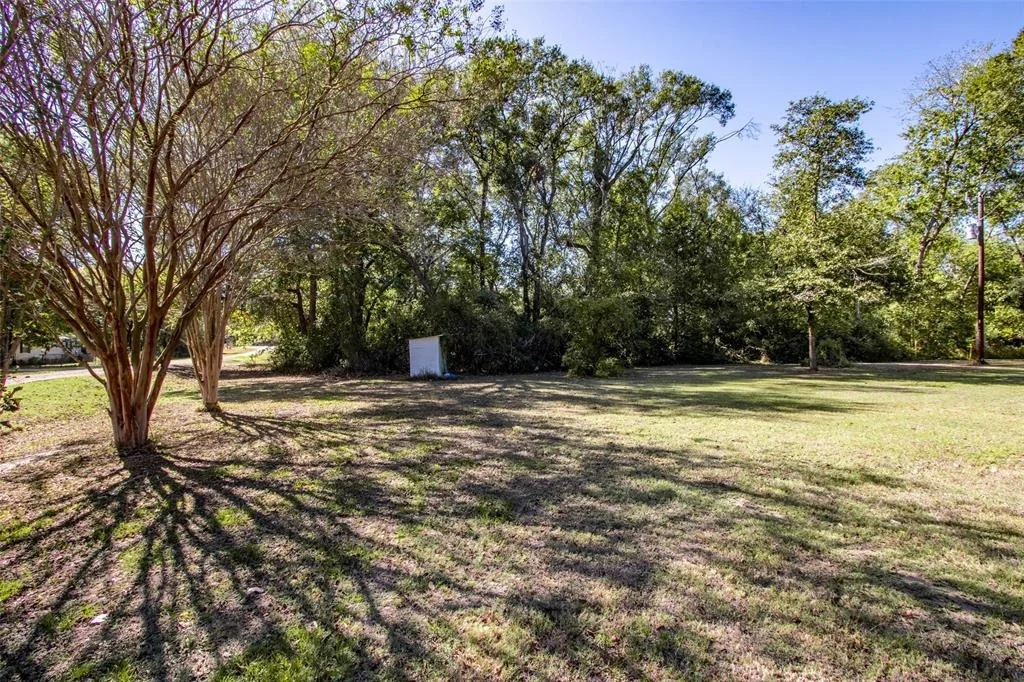 Photo of 1942 Walnut Drive