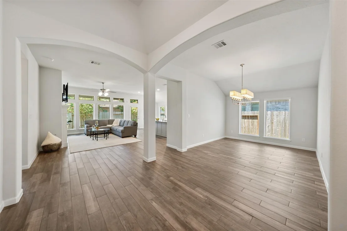 Photo of 405 Elevation Avenue