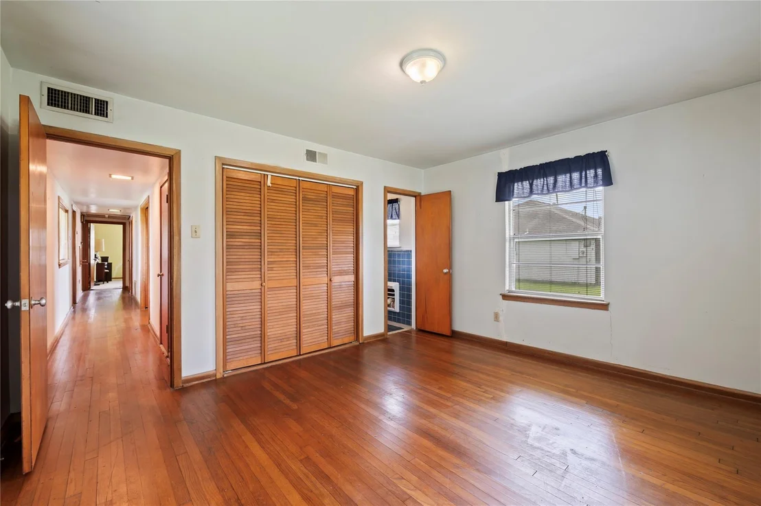 Photo of 6302 Olson Lane