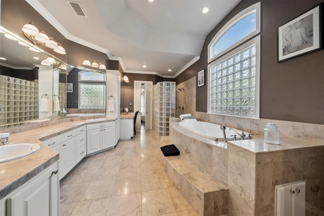 Photo of 35 Bentwater Bay Circle