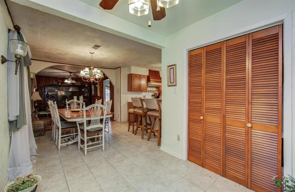 Photo of 7310 Bastogne Road