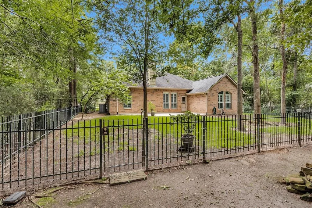 Photo of 9081 N Comanche Circle