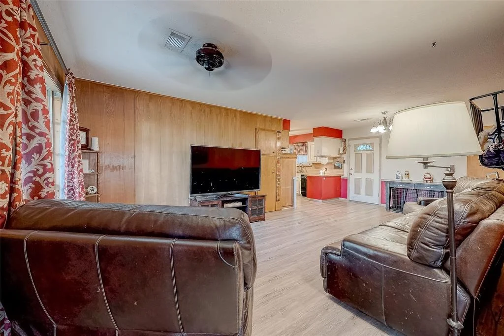 Photo of 2705 Penfield Street
