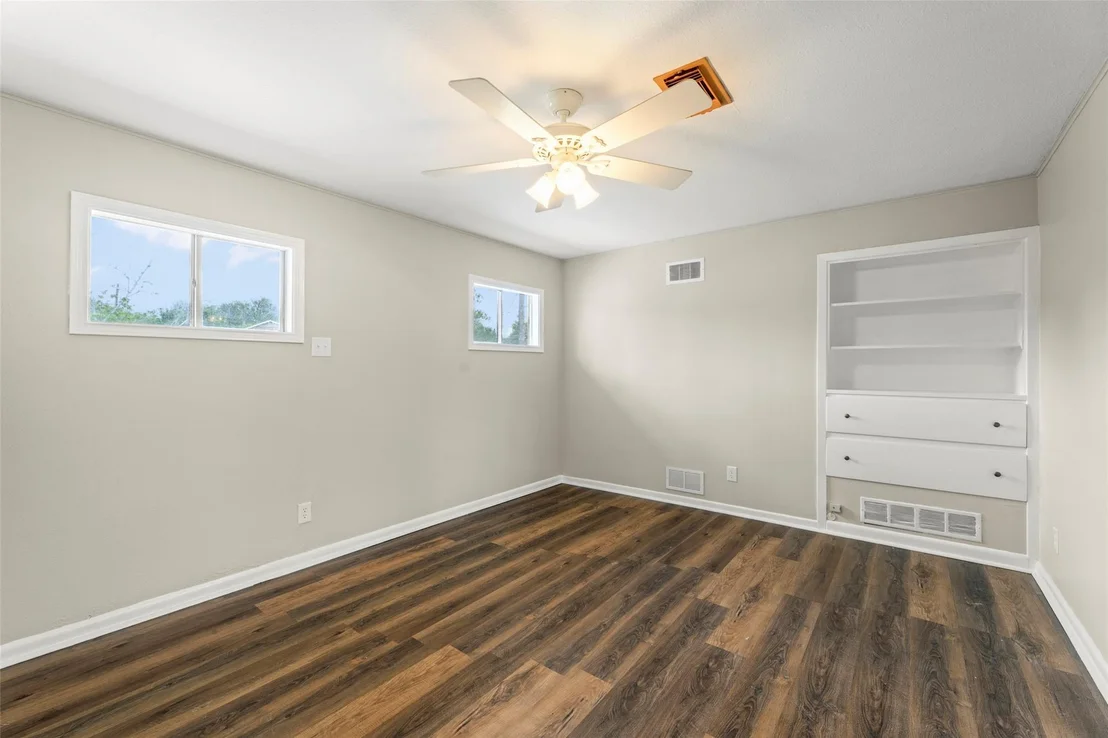 Photo of 1327 Hodges Lane