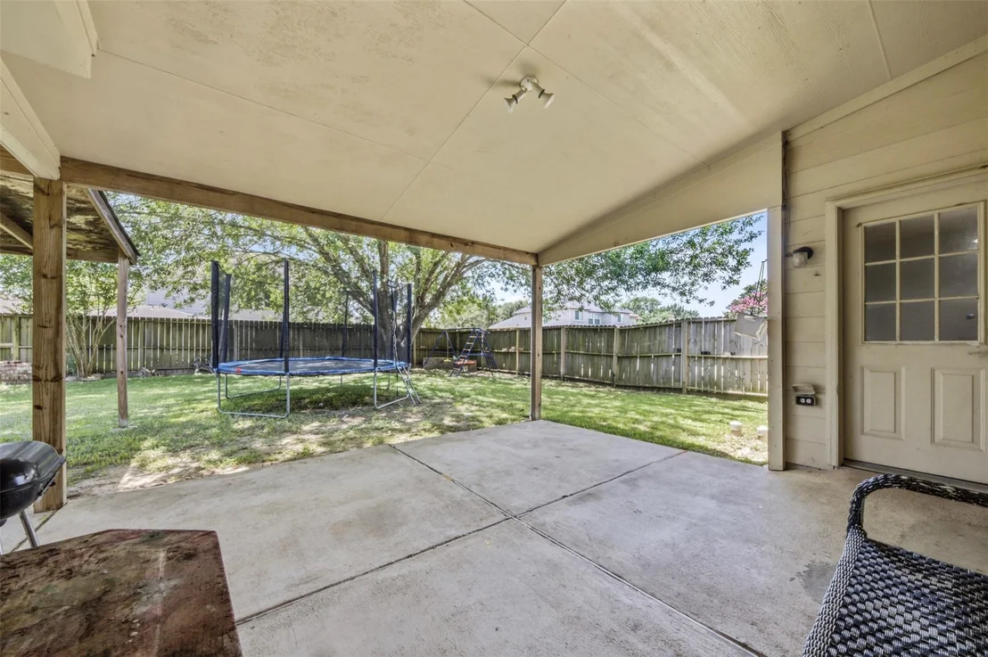 Photo of 924 Chad Lane