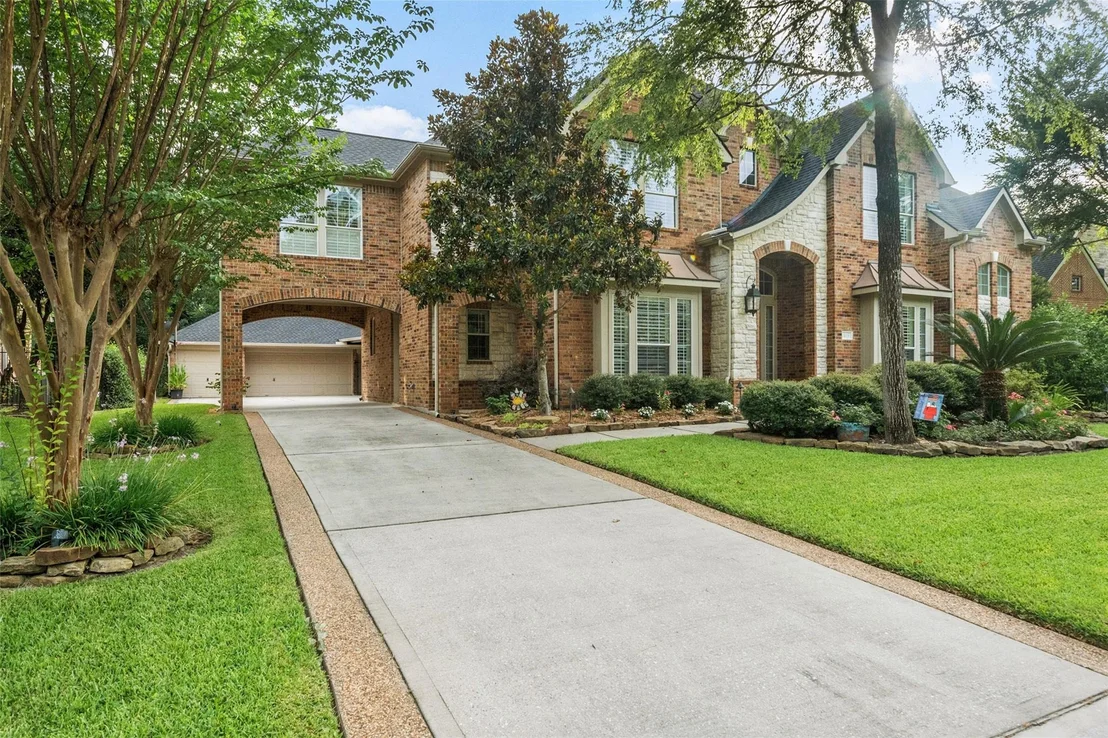 Photo of 103 Player Oaks Place