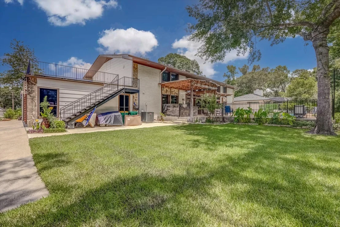 Photo of 22 Winged Foot Drive