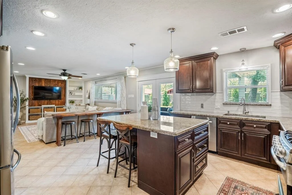 Photo of 10207 Chatterton Drive