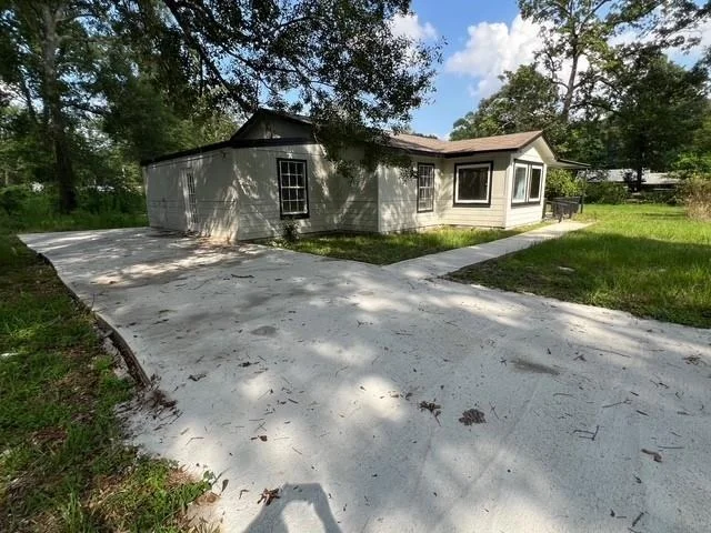 Photo of 4048 N Oak Forest Drive