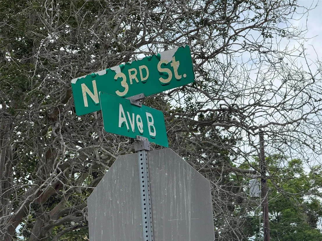 Photo of 407 N 3rd Street