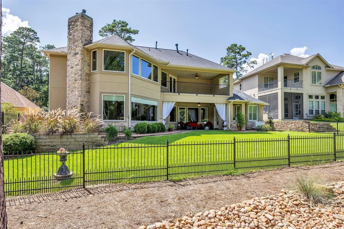 Photo of 348 W Pines Drive