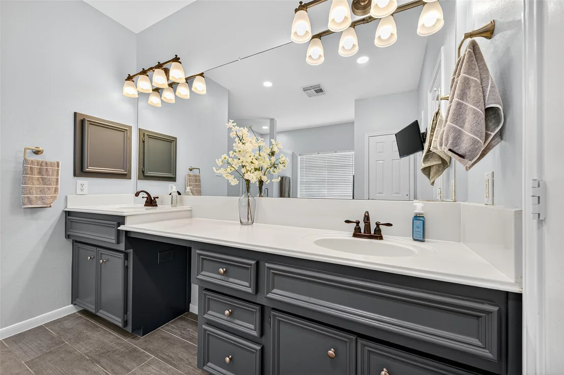 Photo of 16515 Dunleith Circle